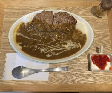 【カレーまとめ】2024年5月第2週（05/07～05/12）：川越「六軒ロール」 / 日清カレーメシ /